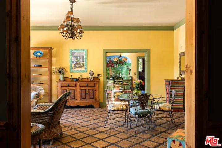 309 S Plymouth Boulevard, Los Angeles, California 90020