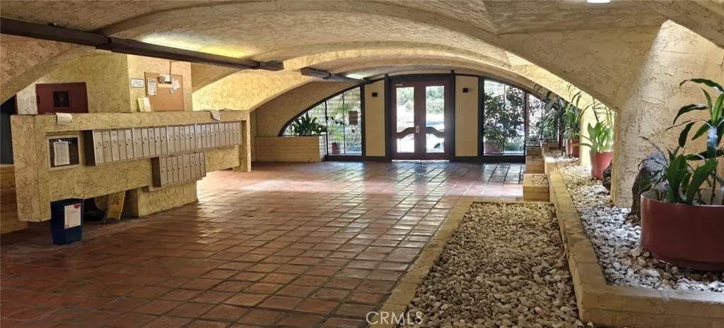 6225 Canterbury 306, Culver City, California 90230