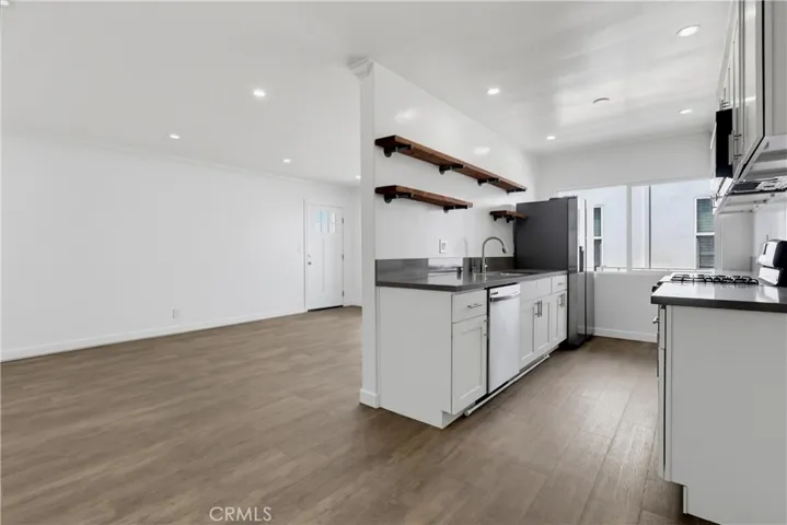 6065 Pickford Place, Los Angeles, California 90035
