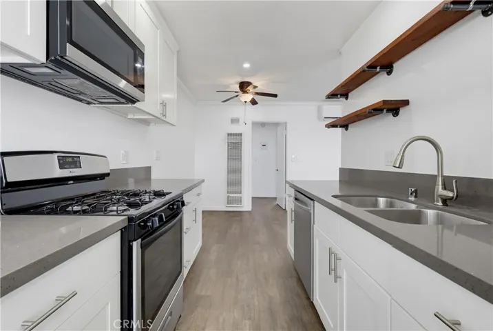 6065 Pickford Place, Los Angeles, California 90035