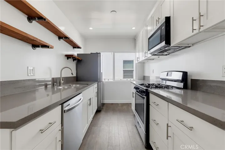 6065 Pickford Place, Los Angeles, California 90035
