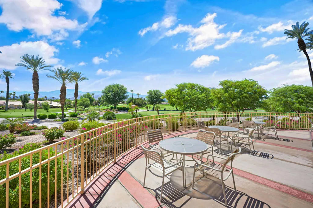 sun-city-palm-desert-community---003