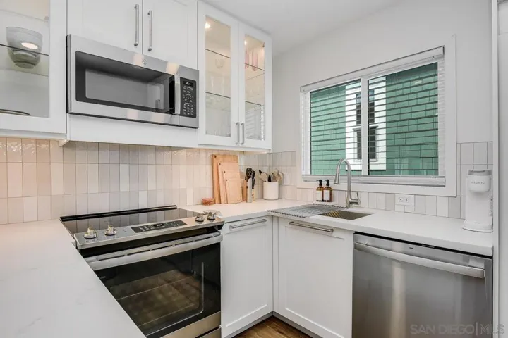 809 Dover Court, San Diego, California 92109