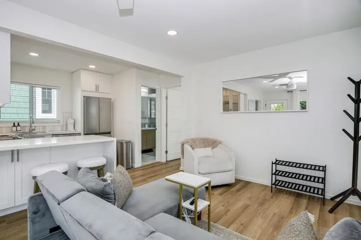 809 Dover Court, San Diego, California 92109