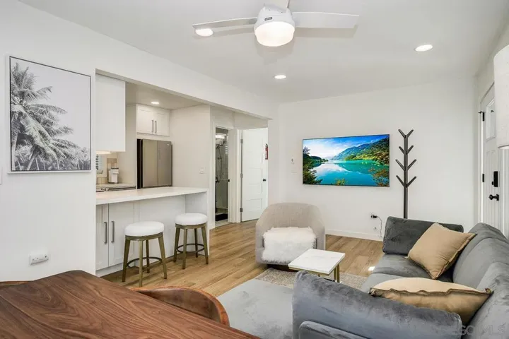 809 Dover Court, San Diego, California 92109