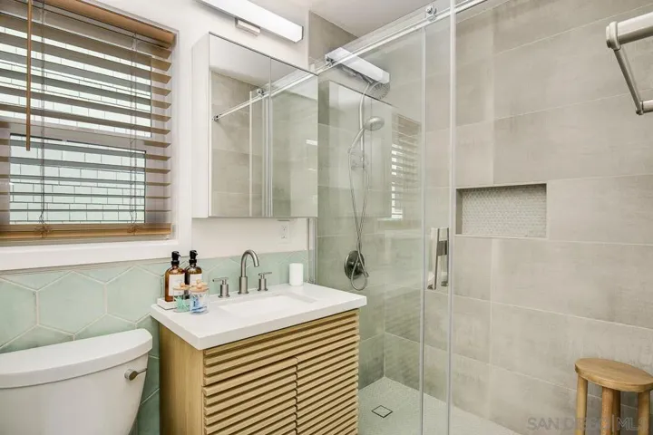 809 Dover Court, San Diego, California 92109