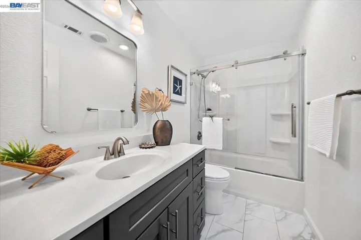 10837 Mcpeak Ln, Dublin, California 94568