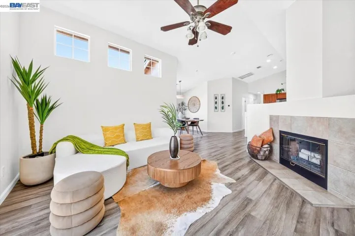 10837 Mcpeak Ln, Dublin, California 94568