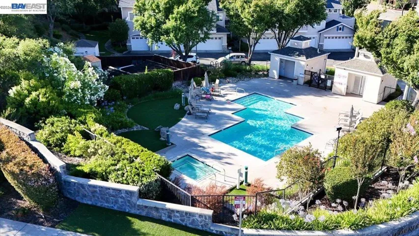 10837 Mcpeak Ln, Dublin, California 94568