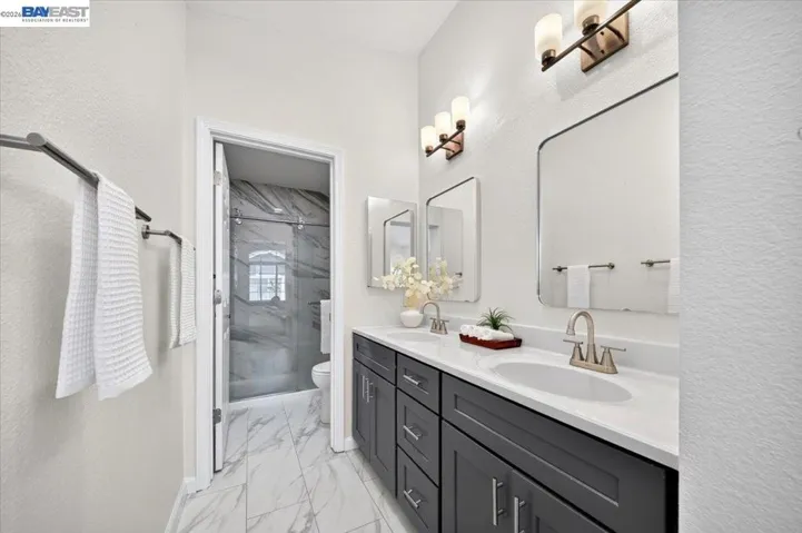 10837 Mcpeak Ln, Dublin, California 94568
