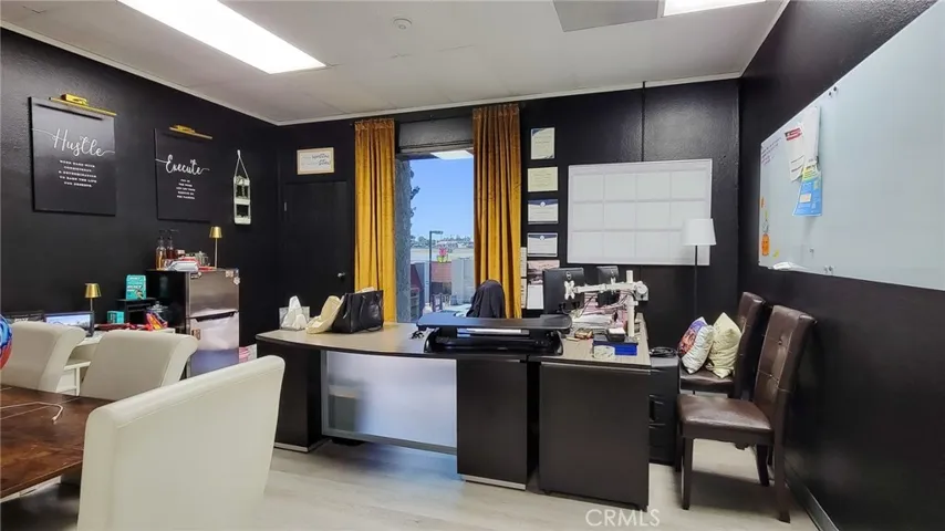 16519 Victor 327, Victorville, California 92395