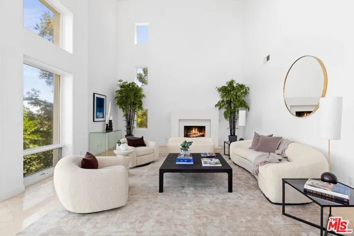 14435 Mulholland Drive, Los Angeles, California 90077