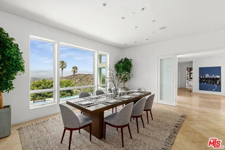 14435 Mulholland Drive, Los Angeles, California 90077