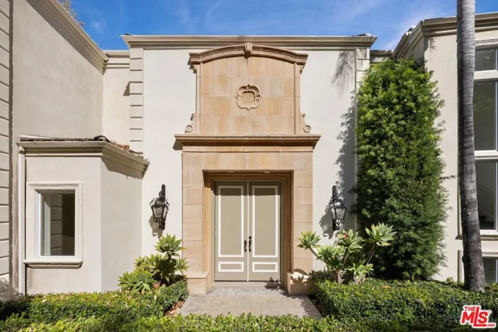 14435 Mulholland Drive, Los Angeles, California 90077