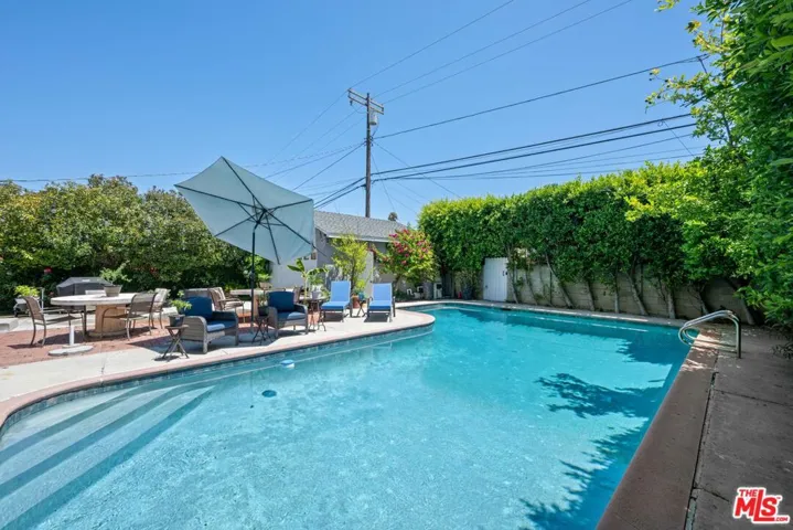 19540 Gilmore Street, Los Angeles, California 91335
