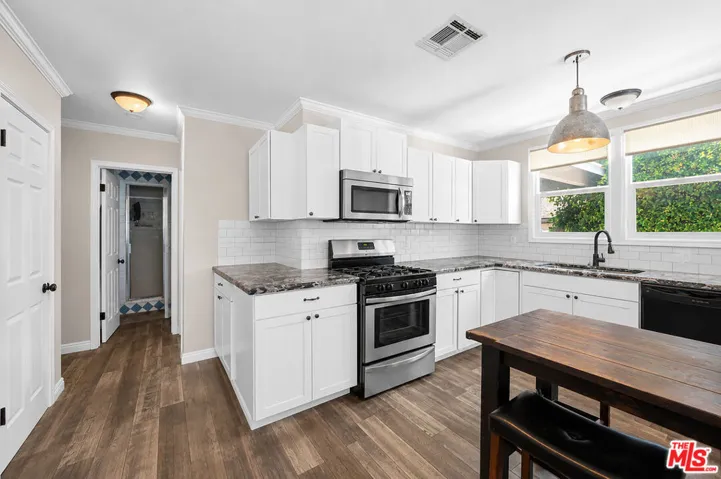 19540 Gilmore Street, Los Angeles, California 91335