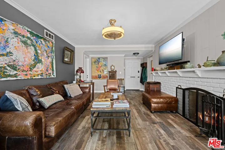 19540 Gilmore Street, Los Angeles, California 91335