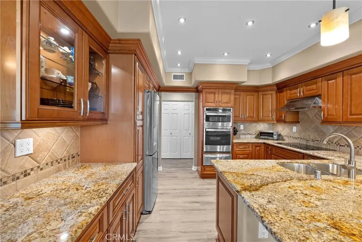 37 Giotto, Aliso Viejo, California 92656