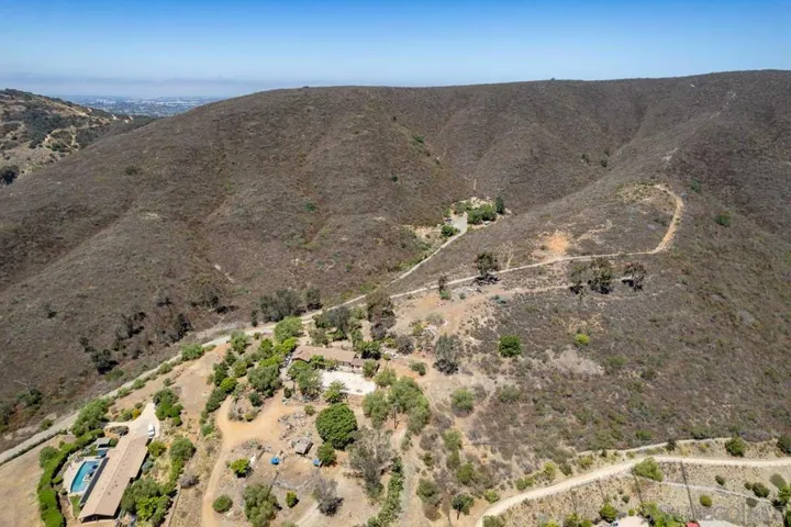N Twin Oaks Valley Rd, San Marcos, California 92069