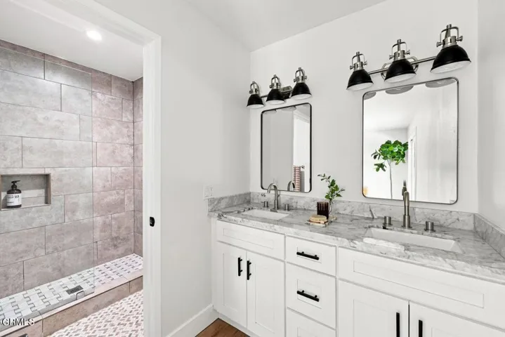 Primary Ensuite Bath