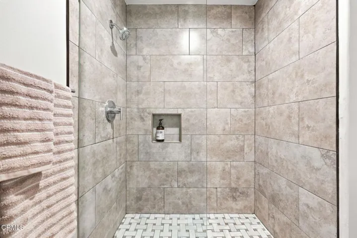 Primary Ensuite Bath