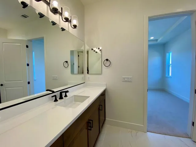 2106 White Oak Drive, Hollister, California 95023