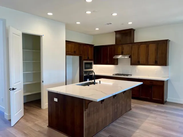 2106 White Oak Drive, Hollister, California 95023