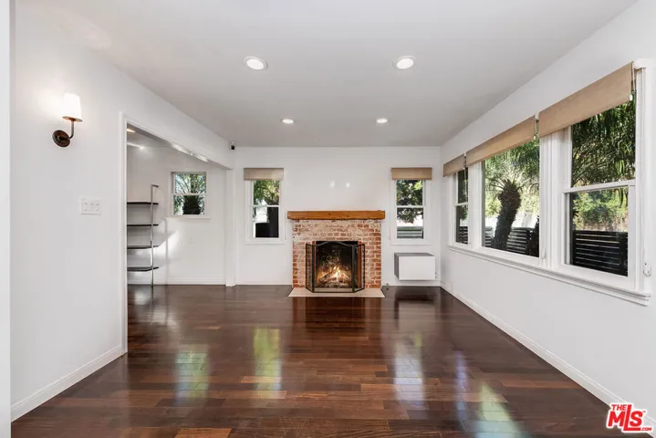 7722 Clinton Street, Los Angeles, California 90036