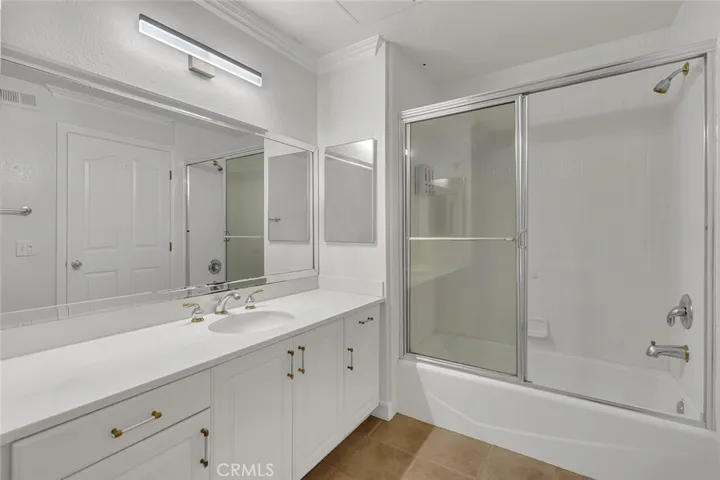 172 Villa Point Drive, Newport Beach, California 92660