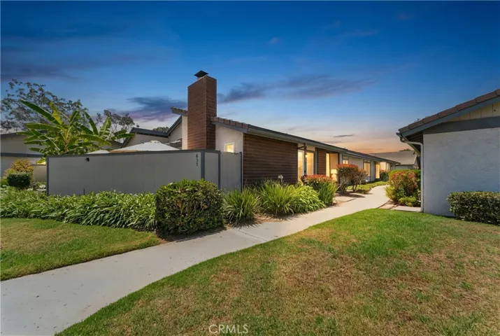 637 Holly, Oxnard, California 93036