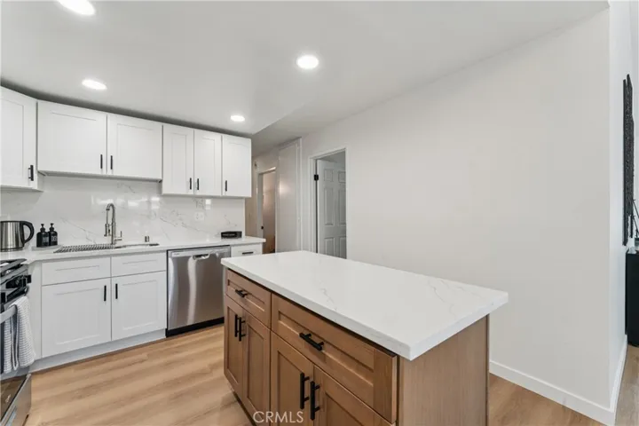 637 Holly, Oxnard, California 93036