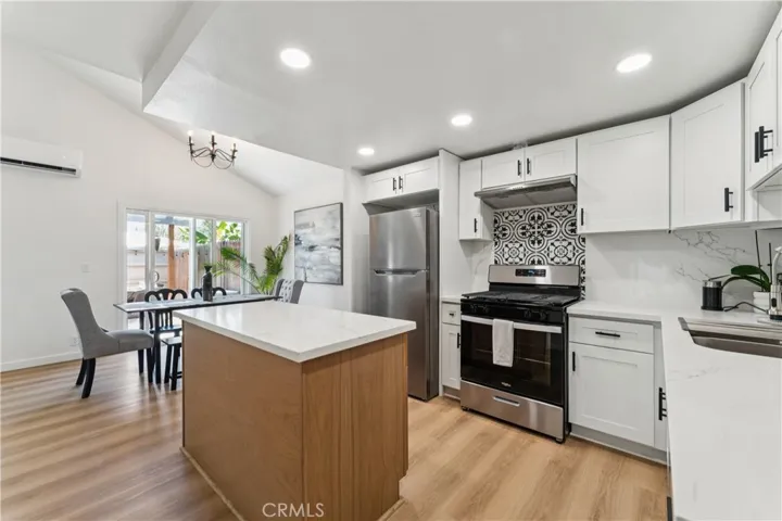 637 Holly, Oxnard, California 93036