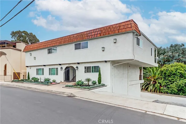 207 W Marquita 3, San Clemente, California 92672