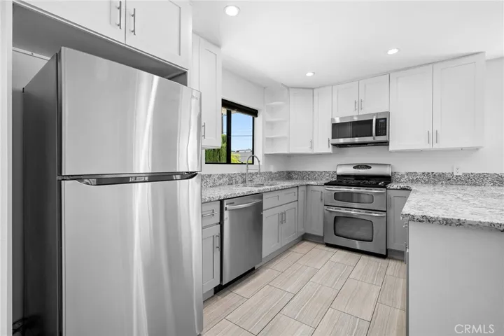 621 E Lomita Avenue A, Glendale, California 91205