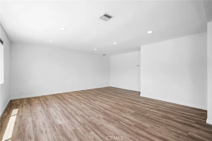 621 E Lomita Avenue A, Glendale, California 91205