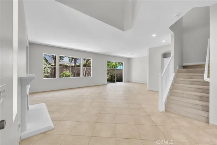 413 Knoll Lake, Mission Viejo, California 92692