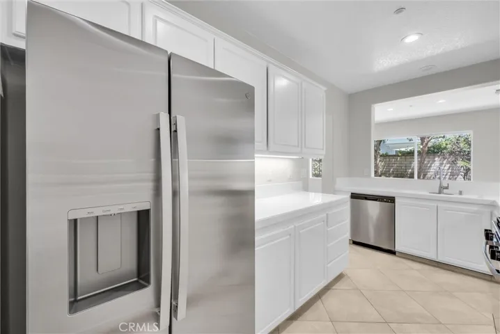 Brand new appliances throughout! Gourmet chefs kitchen.