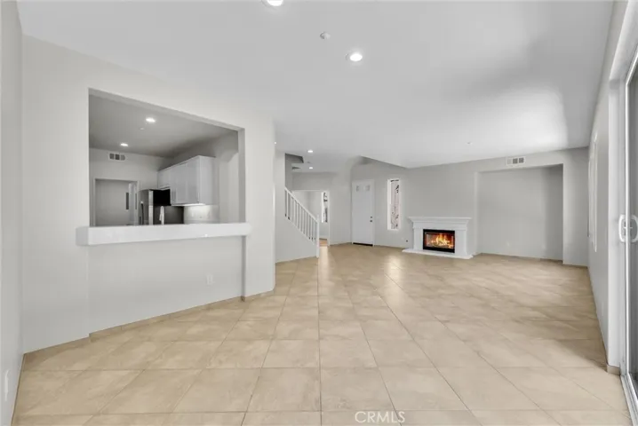 413 Knoll Lake, Mission Viejo, California 92692