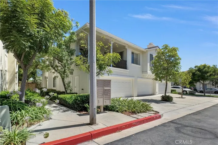 413 Knoll Lake, Mission Viejo, California 92692
