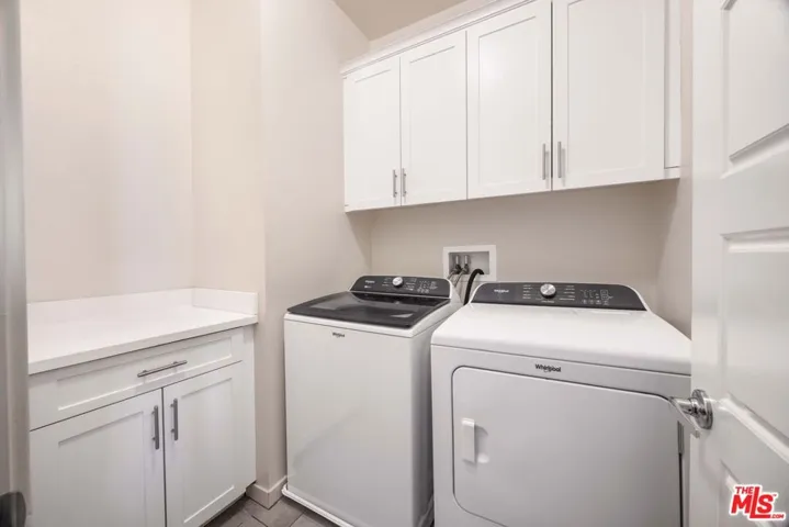 19508 Empire Lane, Northridge, California 91324
