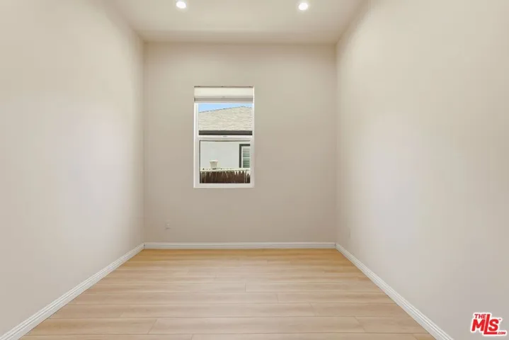 3765 Globe Avenue, Los Angeles, California 90066