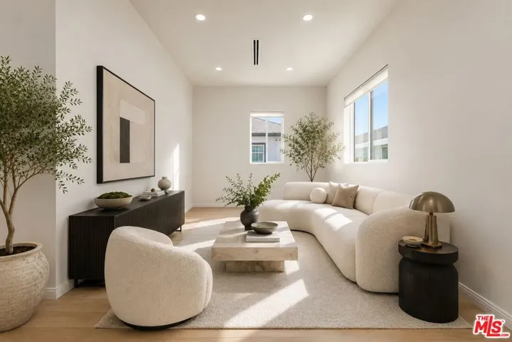 3765 Globe Avenue, Los Angeles, California 90066