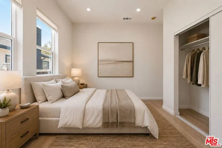 3765 Globe Avenue, Los Angeles, California 90066