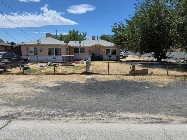 3118 E Avenue H8, Lancaster, California 93535