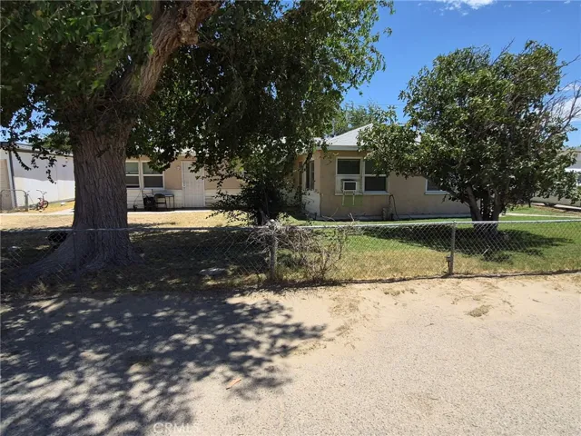 3118 E Avenue H8, Lancaster, California 93535