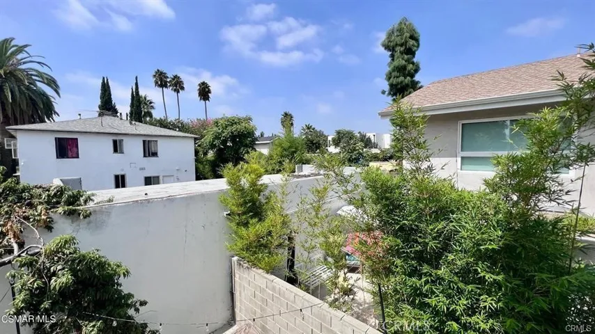 5635 Klump Avenue 1/2, North Hollywood, California 91601
