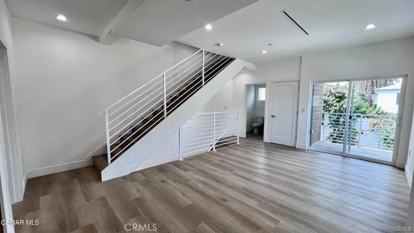 5635 Klump Avenue 1/2, North Hollywood, California 91601