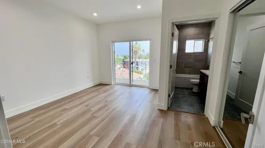5635 Klump Avenue 1/2, North Hollywood, California 91601