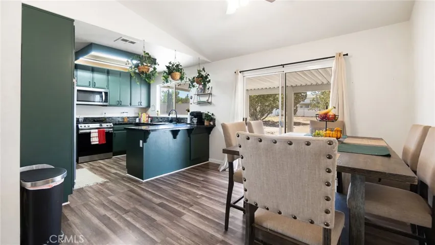 6920 11th, Hesperia, California 92345
