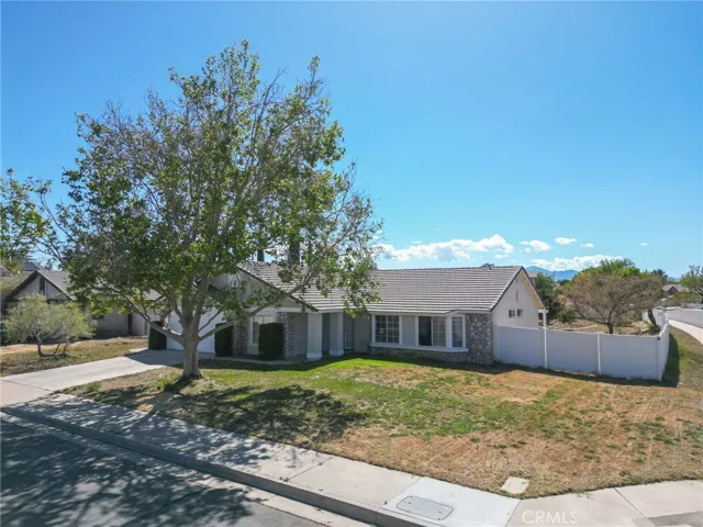 6920 11th, Hesperia, California 92345